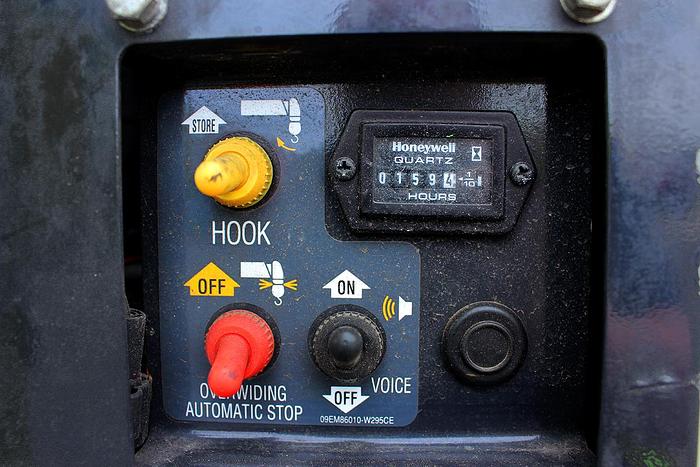 Used Sold - 05/21 - 2013 UNIC URW-095-WBE Mini Spider Crane