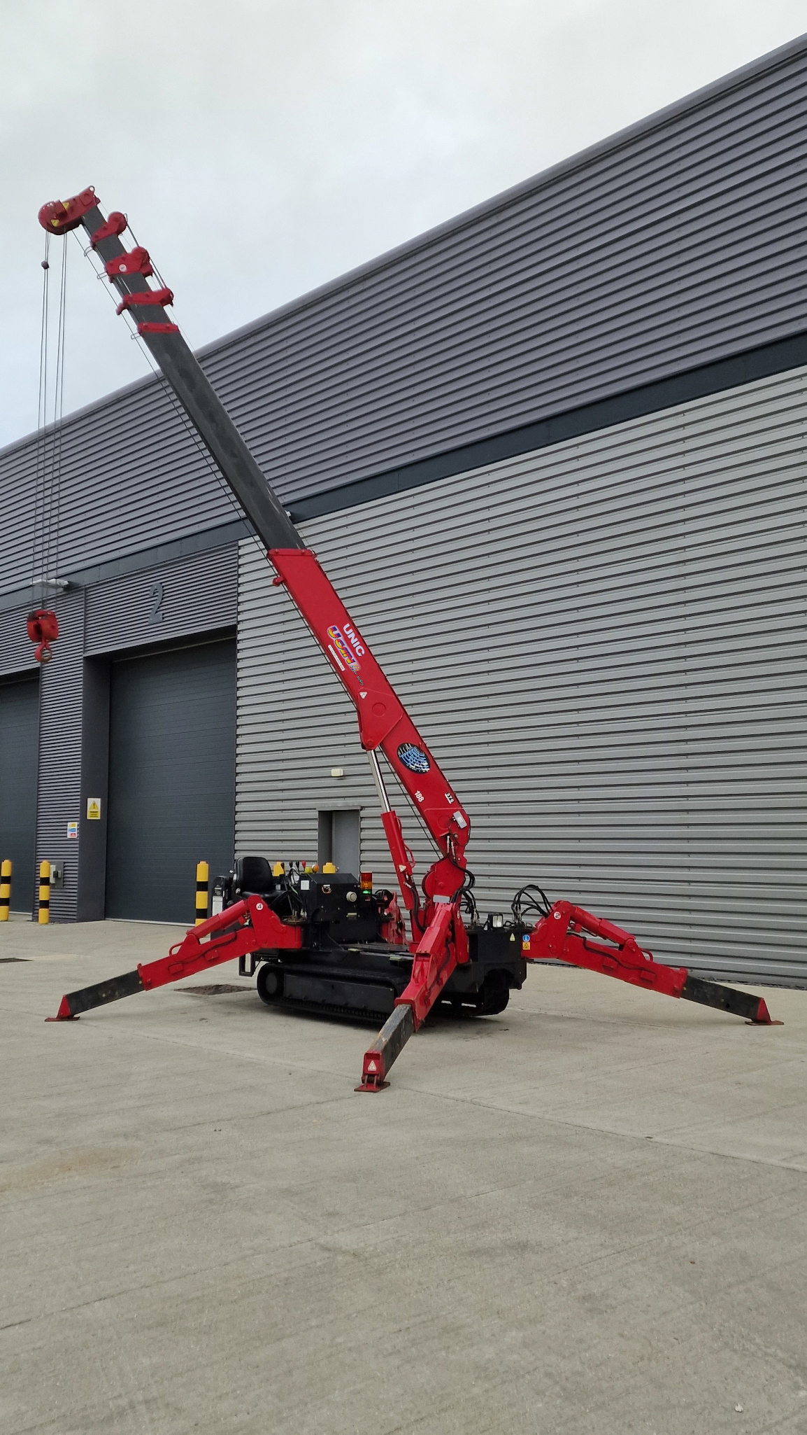 Used UNIC URW-376 CDER