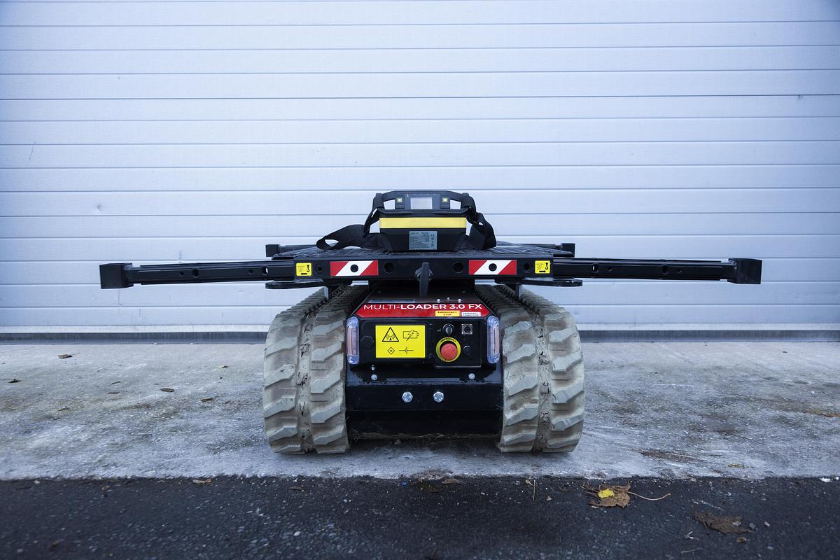 Used AlmaCrawler ML 3.0 FX Tracked Carrier