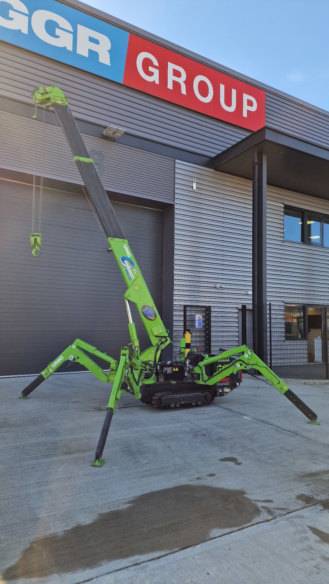 Used Sold - 10/22 - 2019 UNIC URW-295-WBE Mini Spider Crane