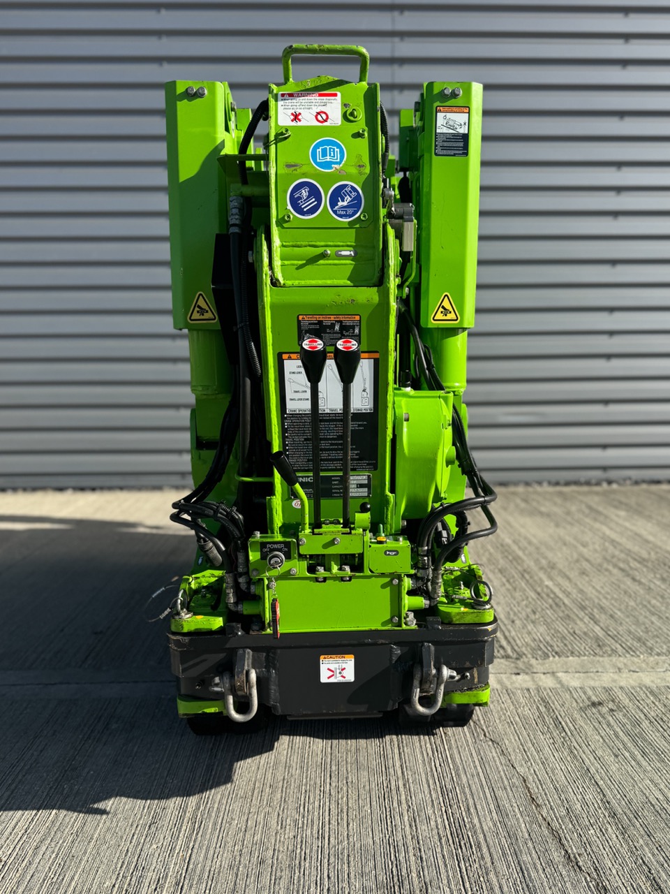 Used UNIC URW-295-CBE