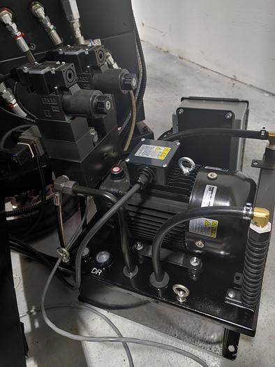 Used 2021 NIKKEN CNC-601B with NIKKEN TAT-320 Tail Support & KOMA TL-310 Tailstock