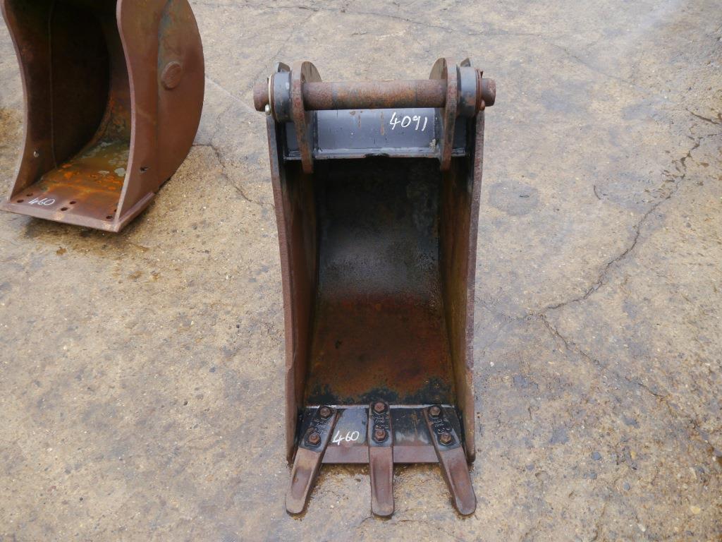 Used CAT 460mm Digger Bucket