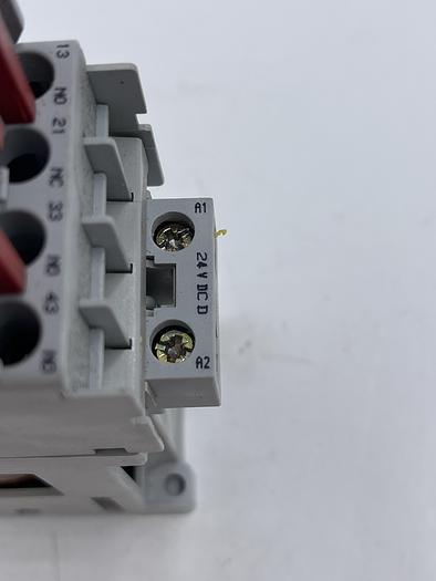 Used Allen-Bradley 700-CF310D* Ser A 100S-F Ser A