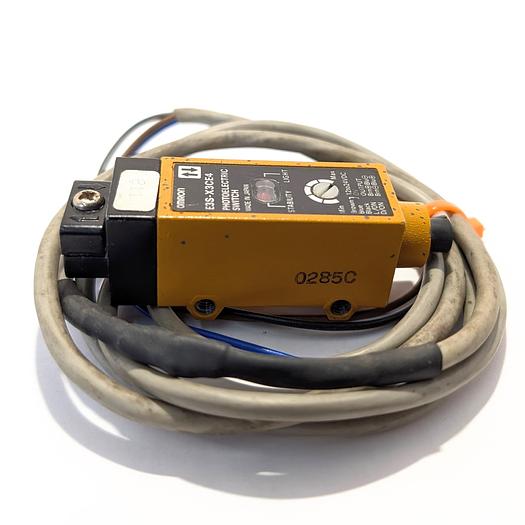 Used OMRON E3S-X3CE4
