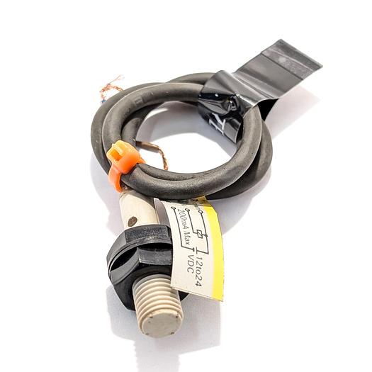 Used OMRON E2F-X1R5E1