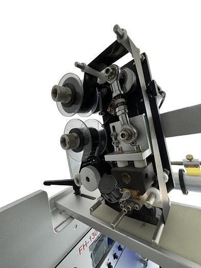 Used FH-130 - Semi-automatic labeler