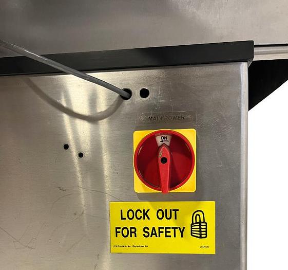 D'occasion UNI-PHARMA - Étiqueteuse automatique