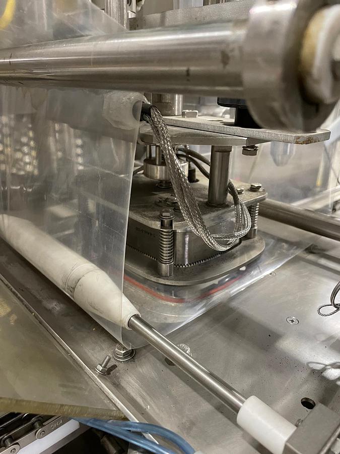 Used Control GMC FDS2500 - Ligne de remplissage de gobelets et barquettes