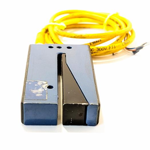 Used SCHNEIDER ELECTRIC TELEMECANIQUE  XUVU06M3KSNM8