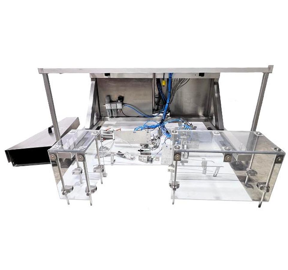 D'occasion Pack Automation CAPACK – Bouchonneuse automatique avec élévateur à bouchons