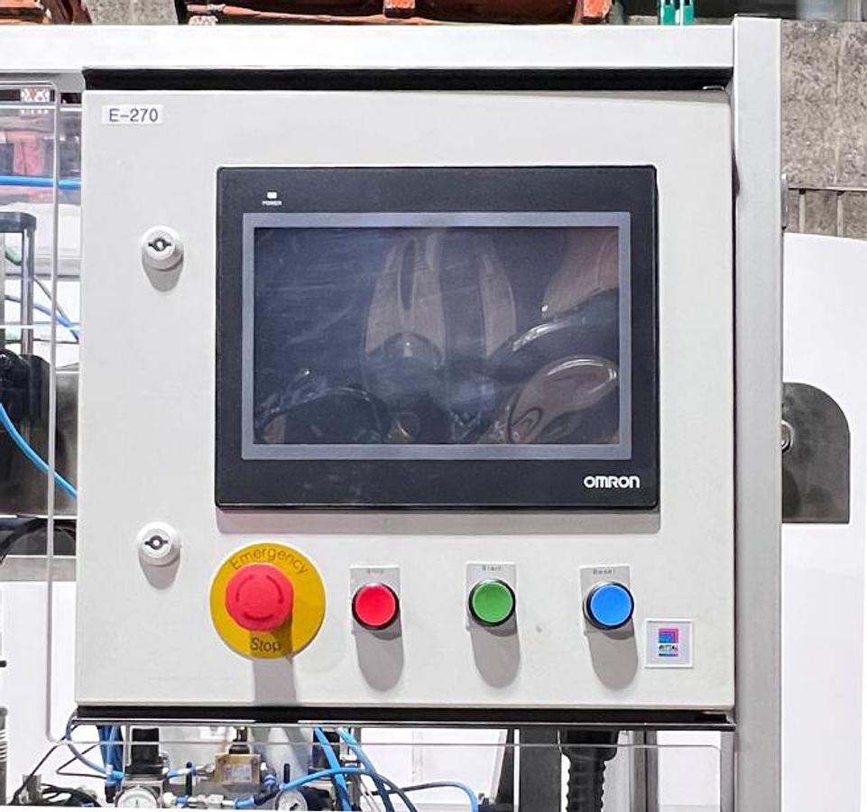 D'occasion Pack Automation CAPACK – Bouchonneuse automatique avec élévateur à bouchons