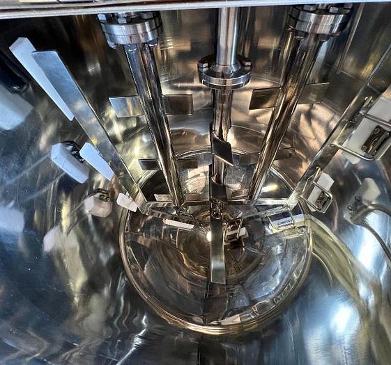 D'occasion 400 L Stainless steel mixing tank with mezzanine