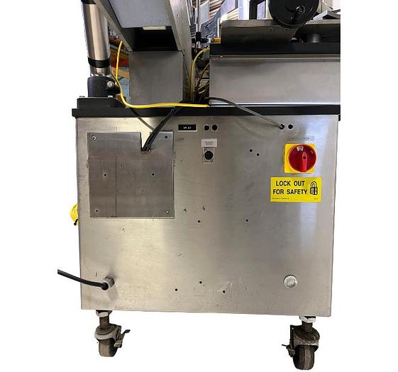 D'occasion UNI-PHARMA - Étiqueteuse automatique