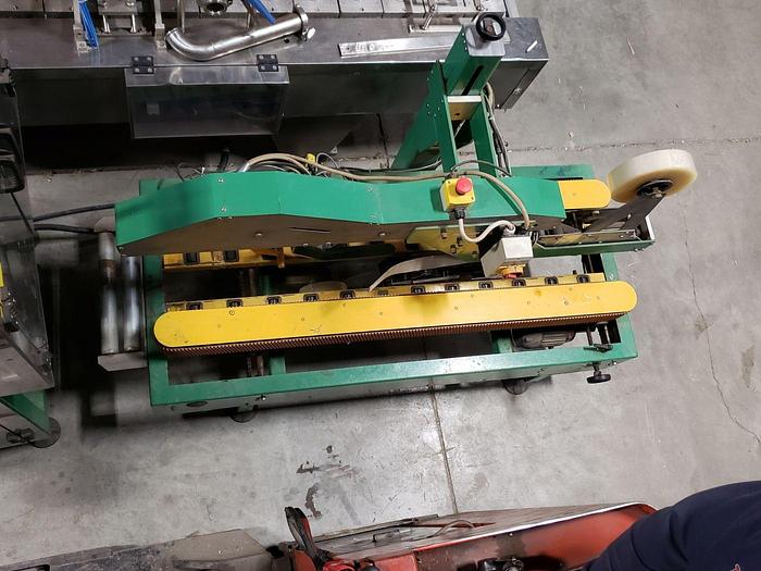 Used Carton Sealing Machine