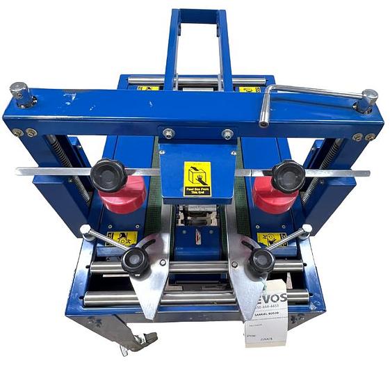 Used SAMUEL BDS20 - Tapeuse/Scelleuse à boîtes semi-automatique dessus & dessous