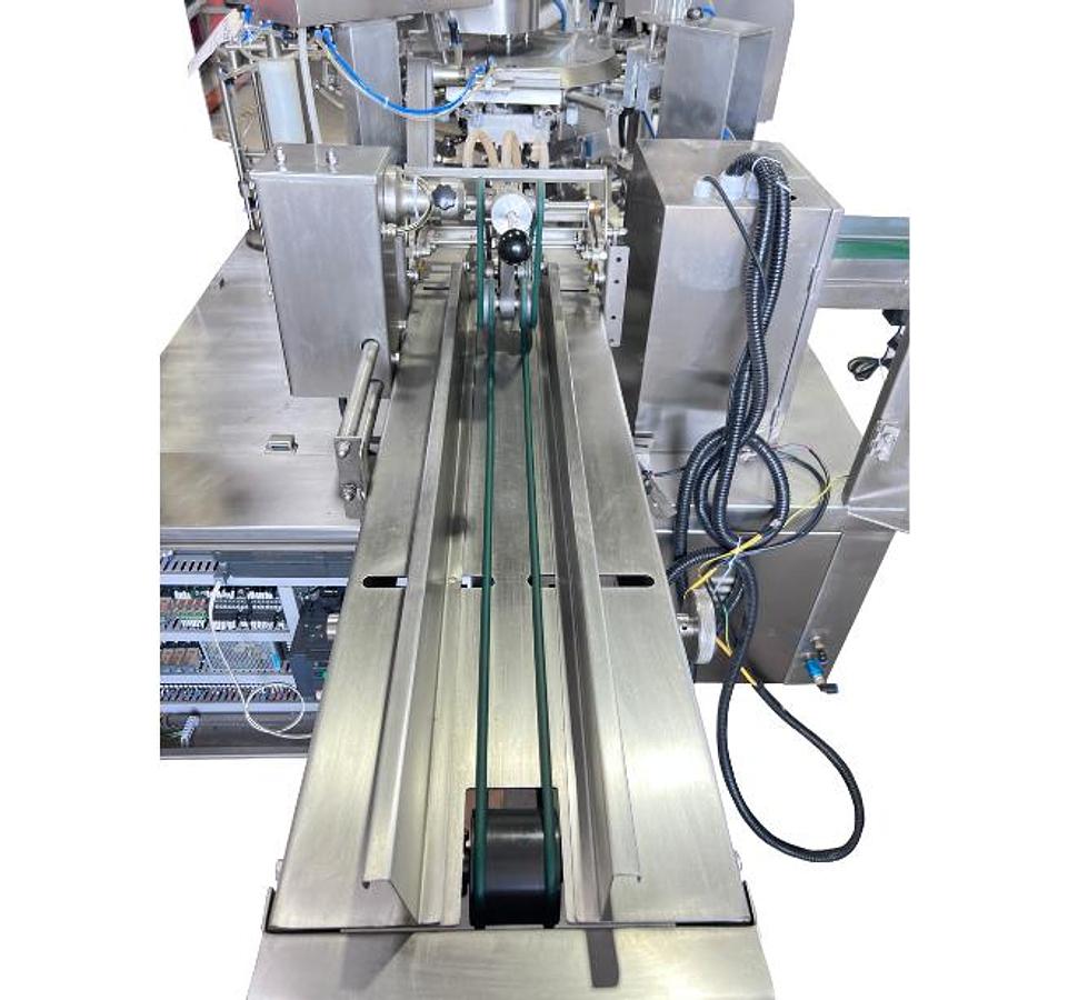 D'occasion MINGBO MB8-200C Remplisseuse / Scelleuse  à sachets rotative automatique