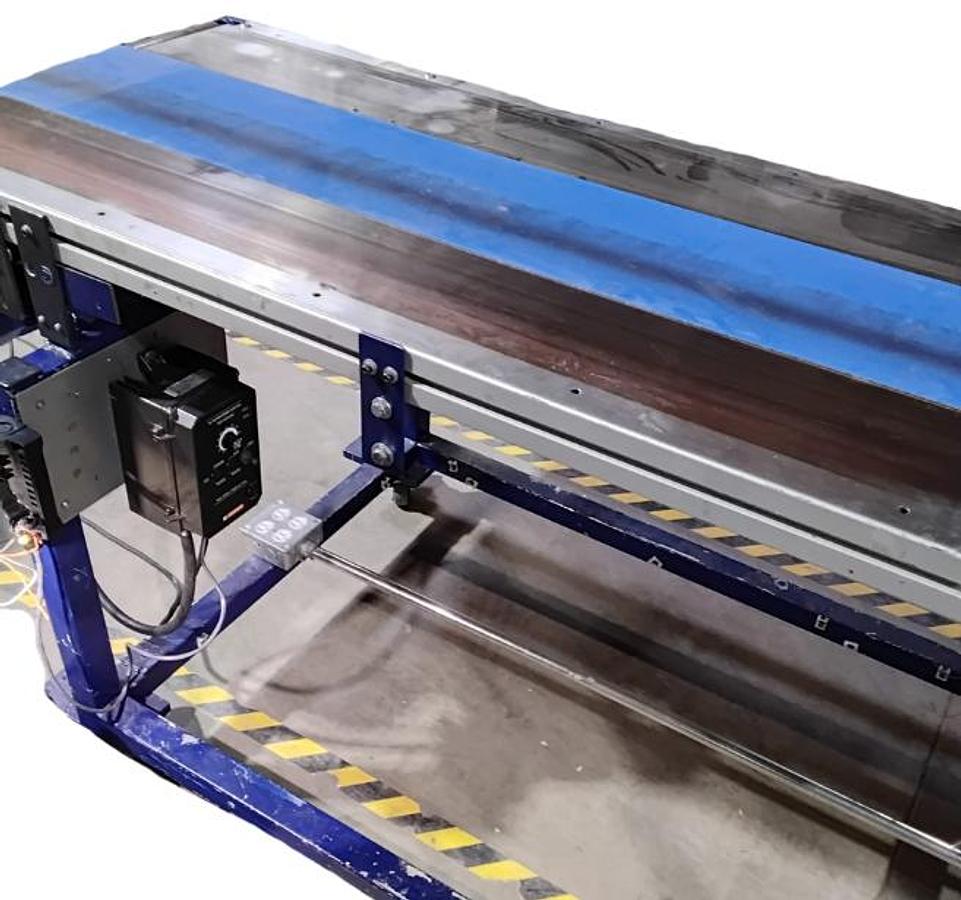 D'occasion Convoyeur à bande 252'' x 10'' avec table de triage