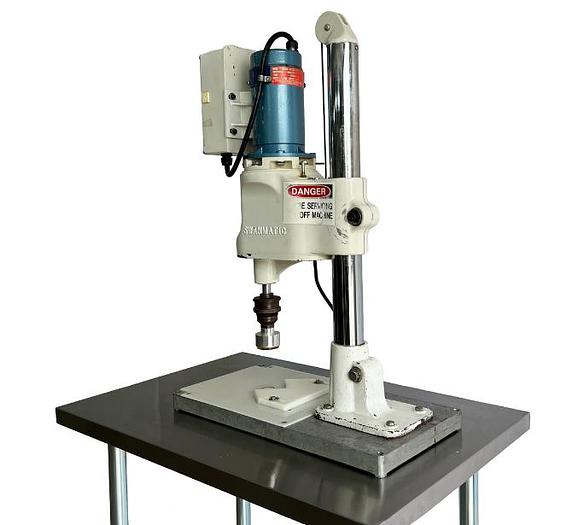 D'occasion SWAN-MATIC CAP-MASTER - Bouchonneuse semi-automatique