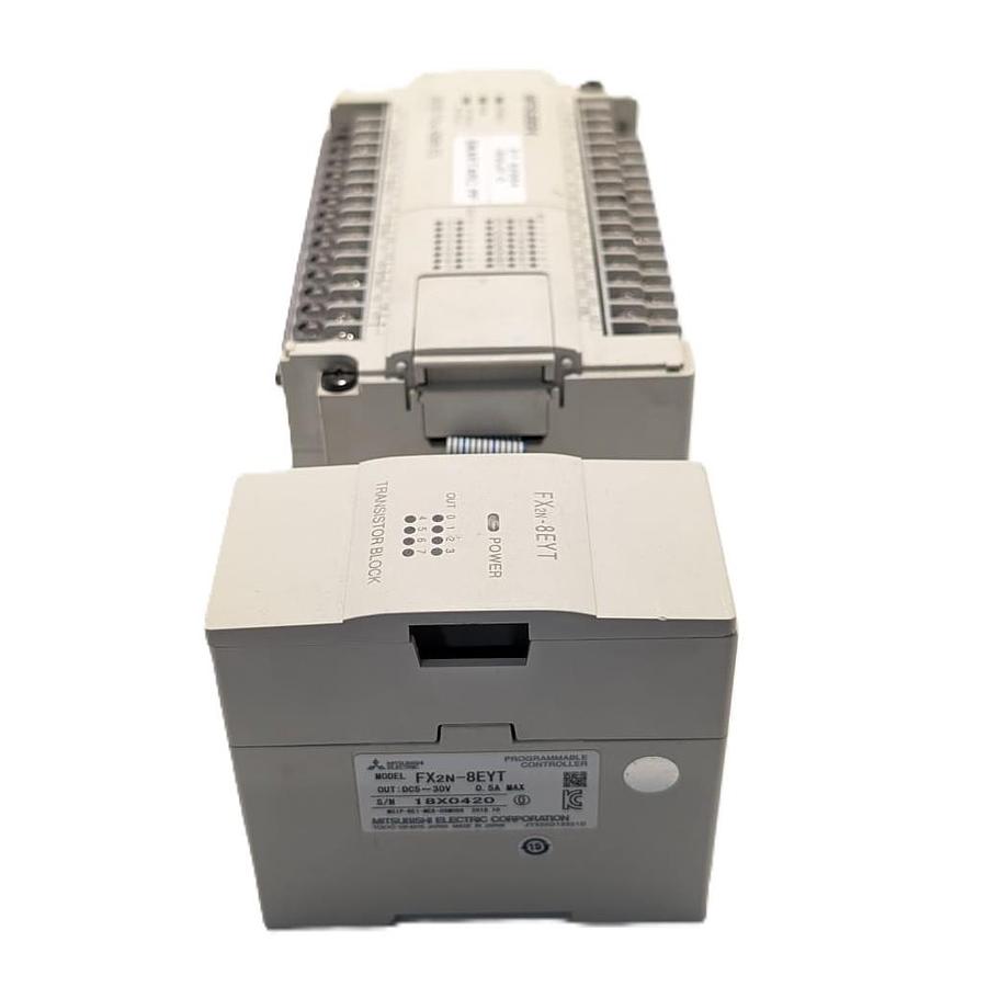 Used 1997 Mitsubishi MELSEC FX0N-40MR-ES/UL + FX2N-8EYT