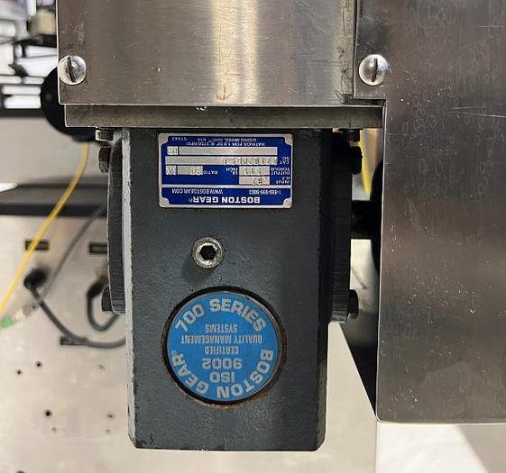 D'occasion UNI-PHARMA - Étiqueteuse automatique