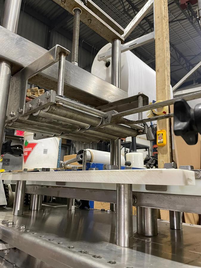 Used Control GMC FDS2500 - Ligne de remplissage de gobelets et barquettes