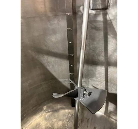 D'occasion Mobile jacketed 227 L (60 GAL) SS316 tank with air mixer