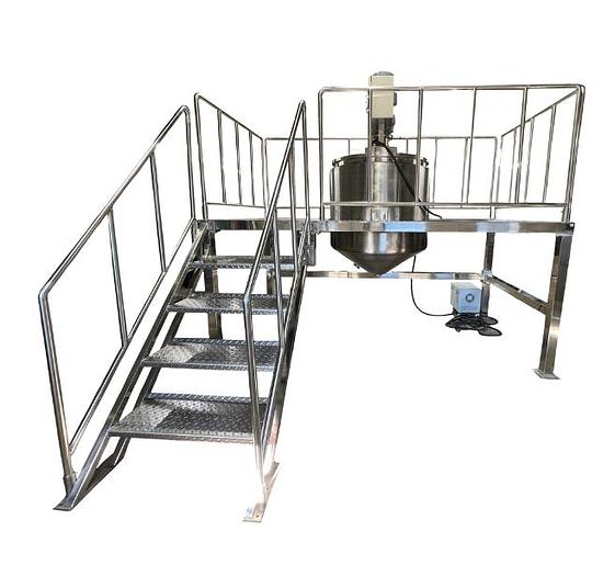 D'occasion 400 L Stainless steel mixing tank with mezzanine