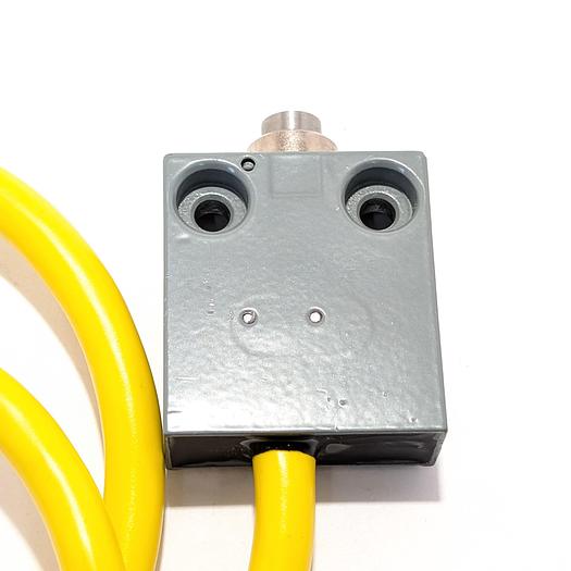 Used SCHNEIDER ELECTRIC SQUARE D MS01S0100