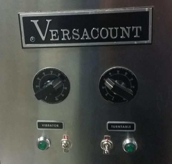 D'occasion VERSACOUNT 714H Compteuse de pillule semi-automatique