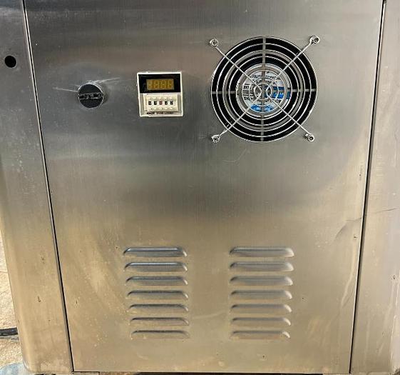 D'occasion BZX-65 - Bouchonneuse sous-vide semi-automatique