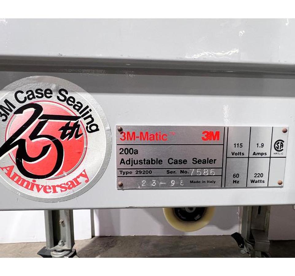 D'occasion 3M 200A-Matic - Tapeuse/scelleuse à boîtes semi-automatique dessus & dessous