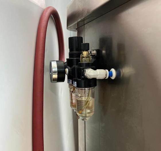 D'occasion BZX-65 - Bouchonneuse sous-vide semi-automatique