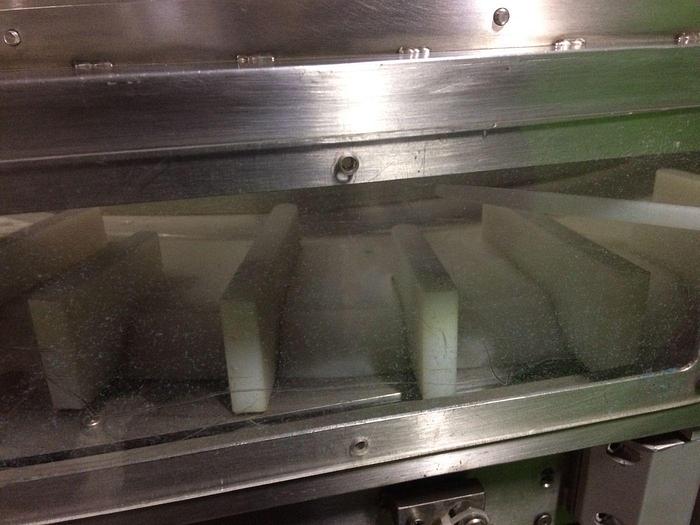 Used Bottle Feeder De-scrambler