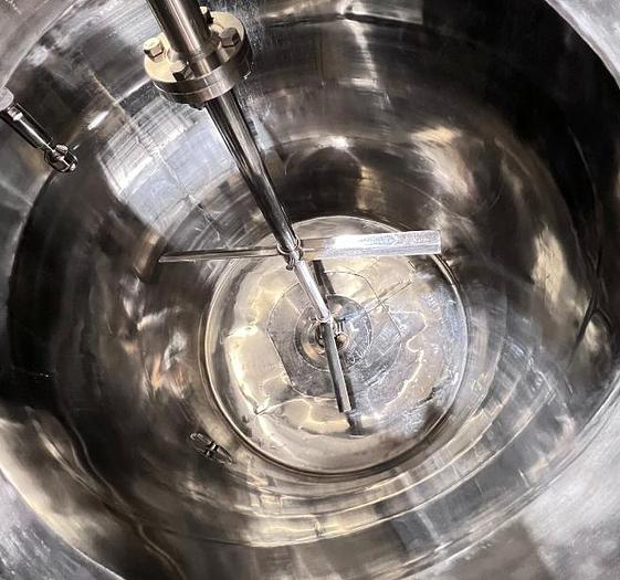 Used Shanghai Kaiquan Machine Valve Co.,Ltd. KQ-1000L - Cuve chauffante électrique avec mélangeur