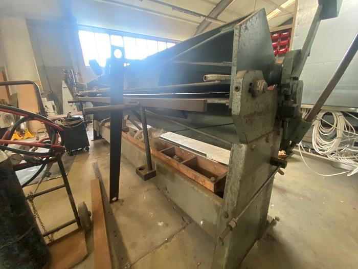 Used FJ Edwards Besco Truefold 10/16 A/S F Manual Folder