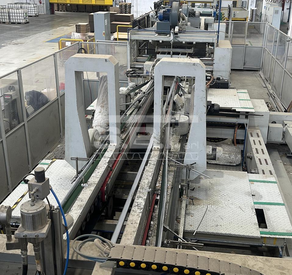 Used Curioni 2500 DD casemaker + periferici