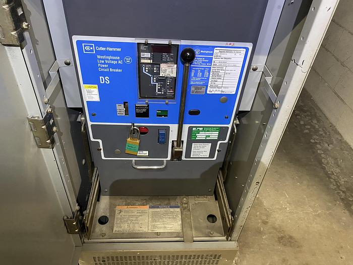 Used CUTLER HAMMER 3000 / 4500 KVA DRY TYPE TRANSFORMER W/ BREAKERS AND SWITCH