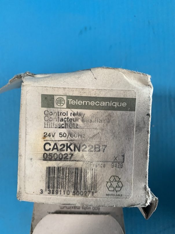 Used Telemecanique Control Relay Contactor CA2KN22B7