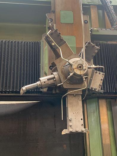 Installata Tornio Verticale Cnc TITAN SC 33 CNC