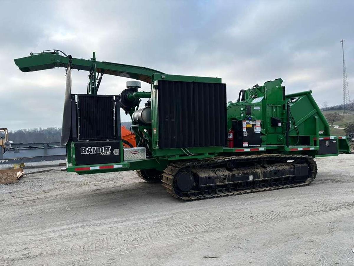 3040T Bandit Tracked Portable Chipper