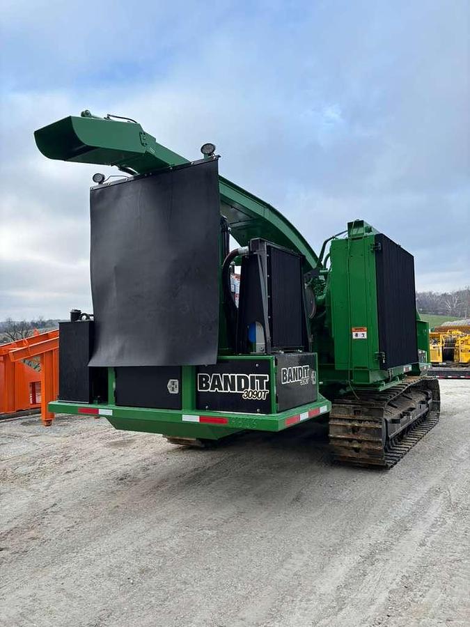 3040T Bandit Tracked Portable Chipper