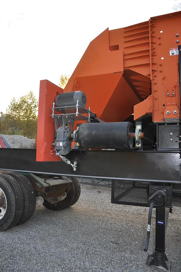 Used 2026 EAGLE CRUSHER 6x20 3 Deck Horizontal