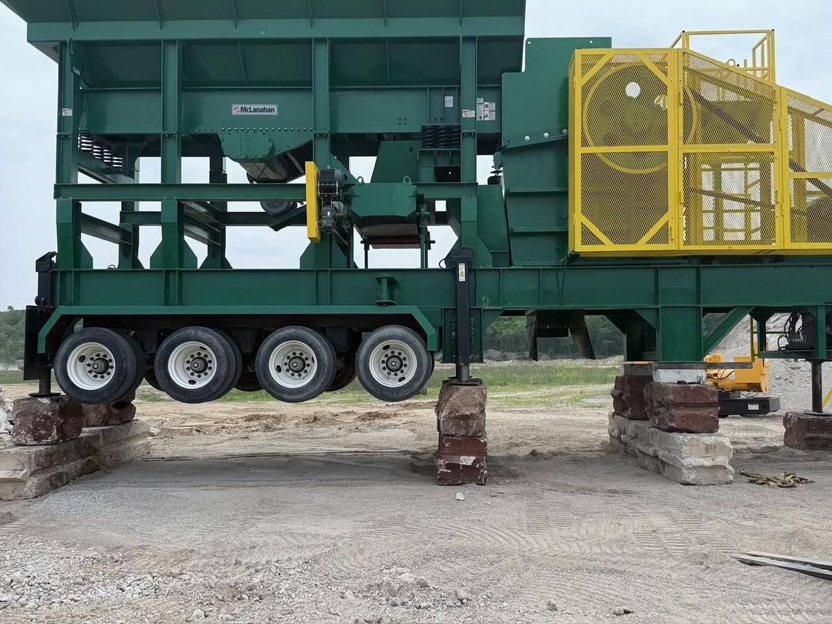 Portable 54" x 32" Jaw Crusher