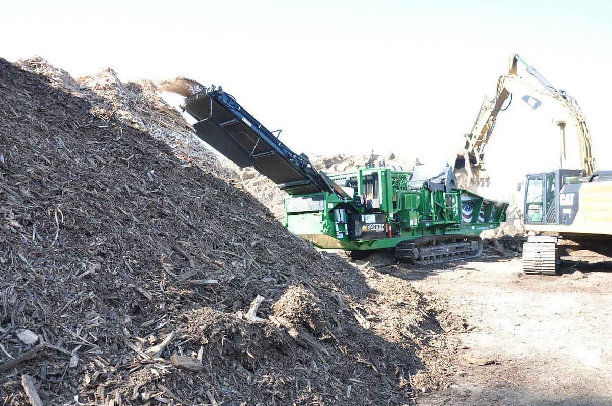 HM 6420 Bandit Horizontal Grinder