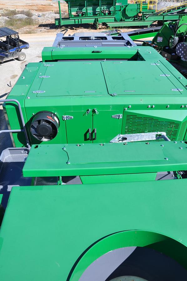 McCloskey C3 TRACK-MOUNTED CONE CRUSHER PLANT, NEW