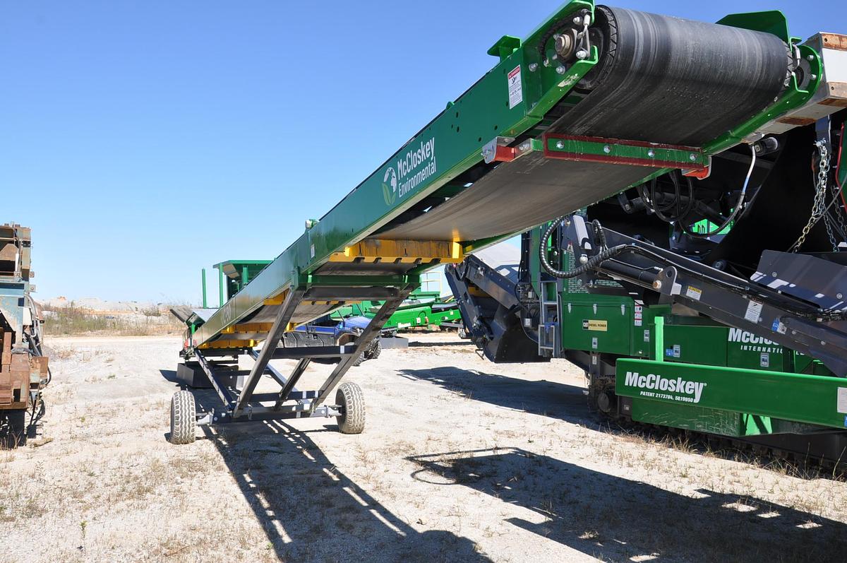 EC-50 McCloskey Conveyor