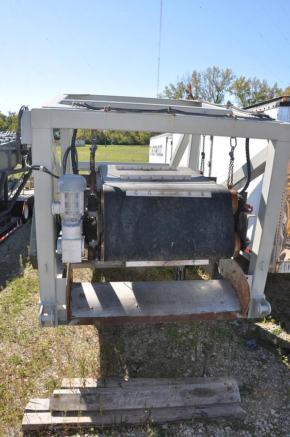 Refurbished Lippmann 30" x 62" 3062J Jaw Crushing Plant