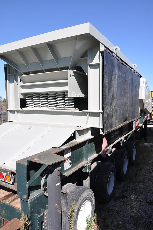 Refurbished Lippmann 30" x 62" 3062J Jaw Crushing Plant