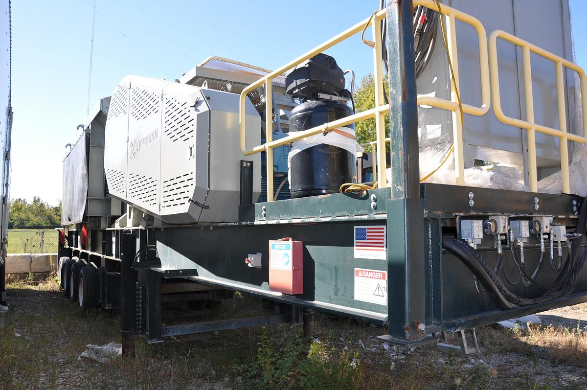 Refurbished Lippmann 30" x 62" 3062J Jaw Crushing Plant